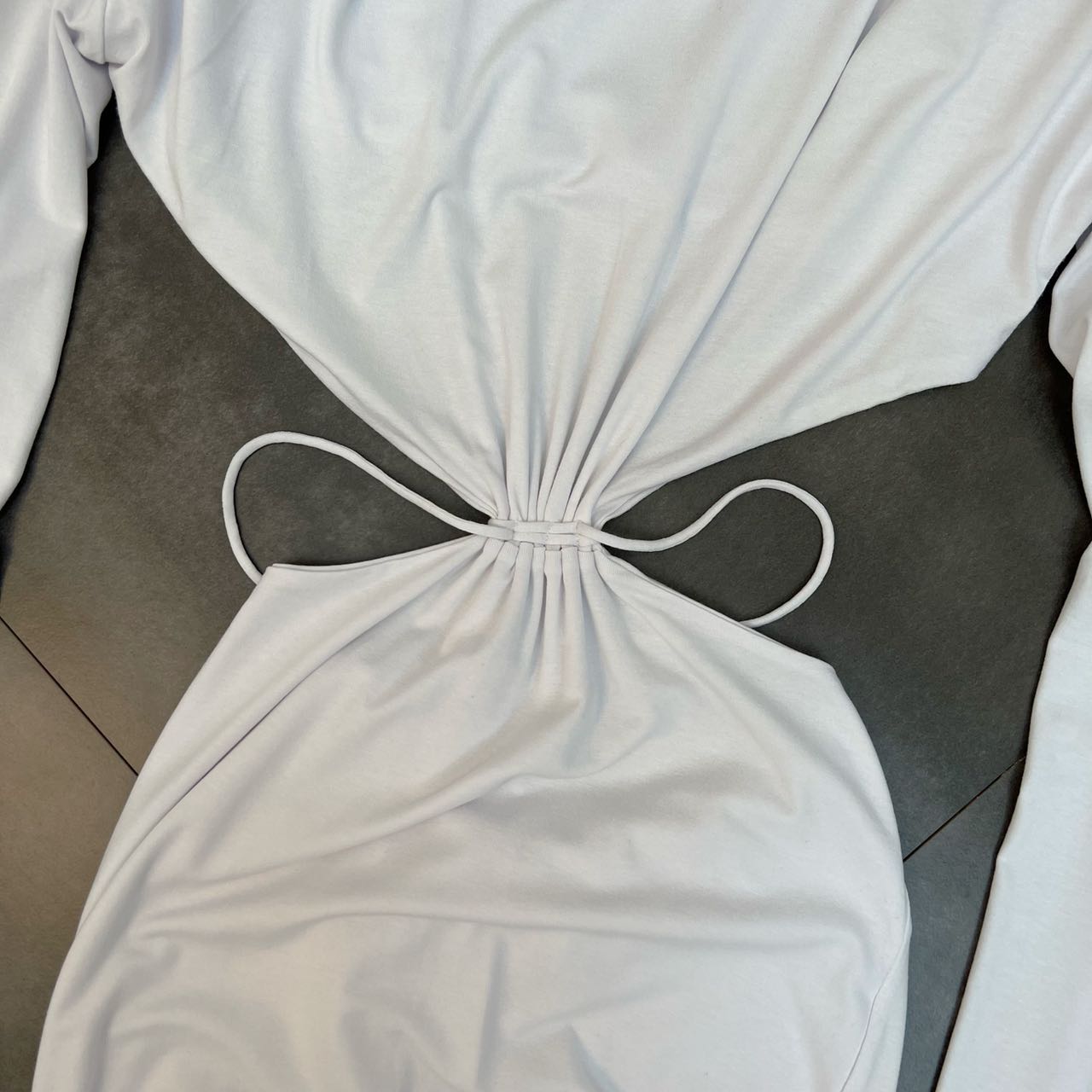Spice Girl Style Dress With Lower Slit Of Binding Rope