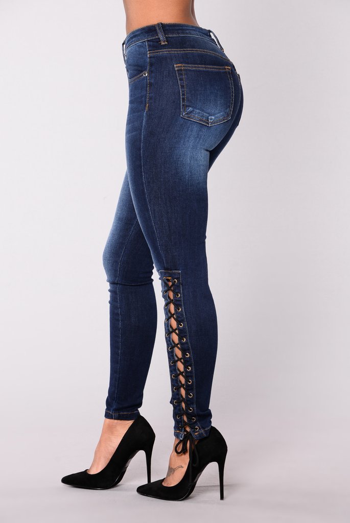 Dark jeans fashion women's
