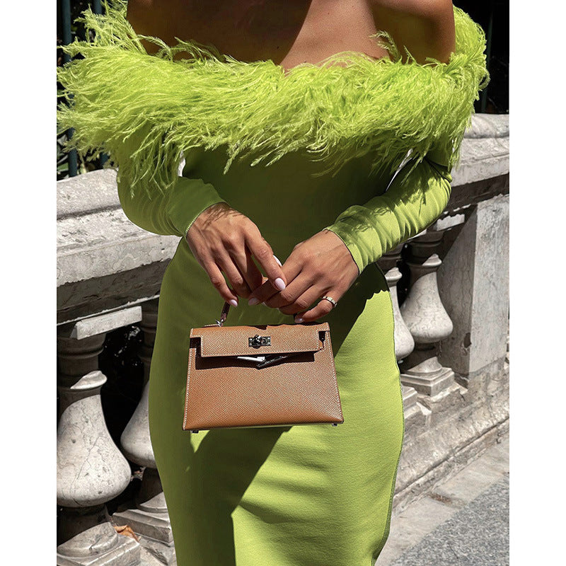 Individualized Wool Collar One-shoulder Dress