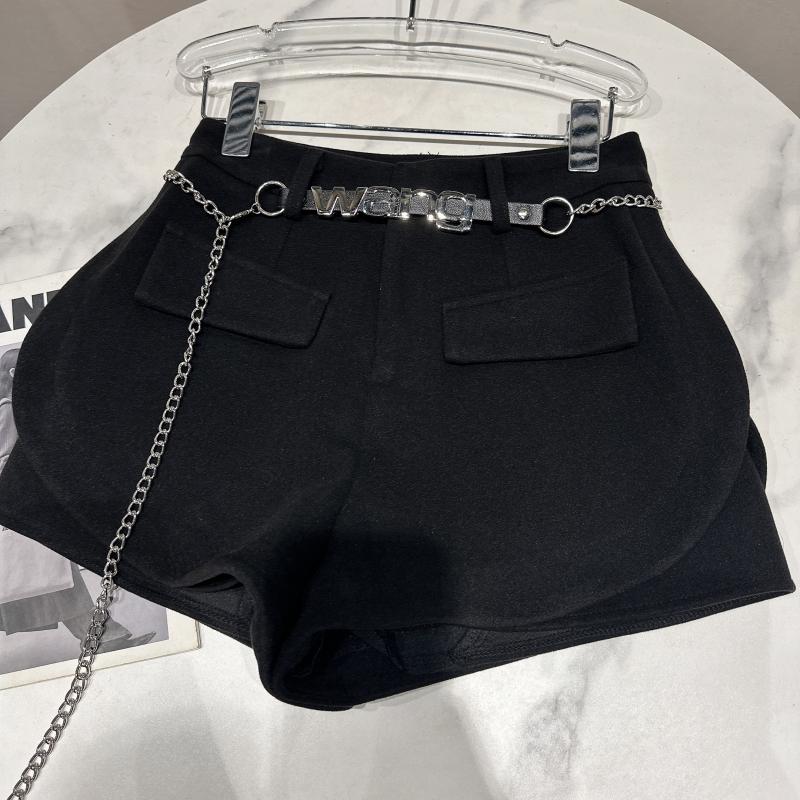 Three-dimensional Pocket Three Cent Wool Shorts Women