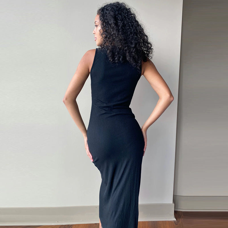 Slim-fit V-neck Button Slit Skirt