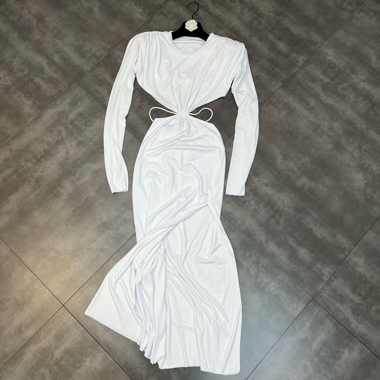 Spice Girl Style Dress With Lower Slit Of Binding Rope
