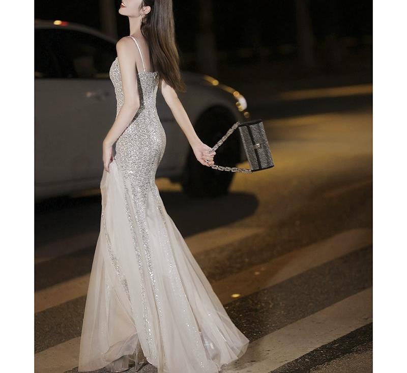 High-end Elegant Silver Sequined Fishtail Evening Dress