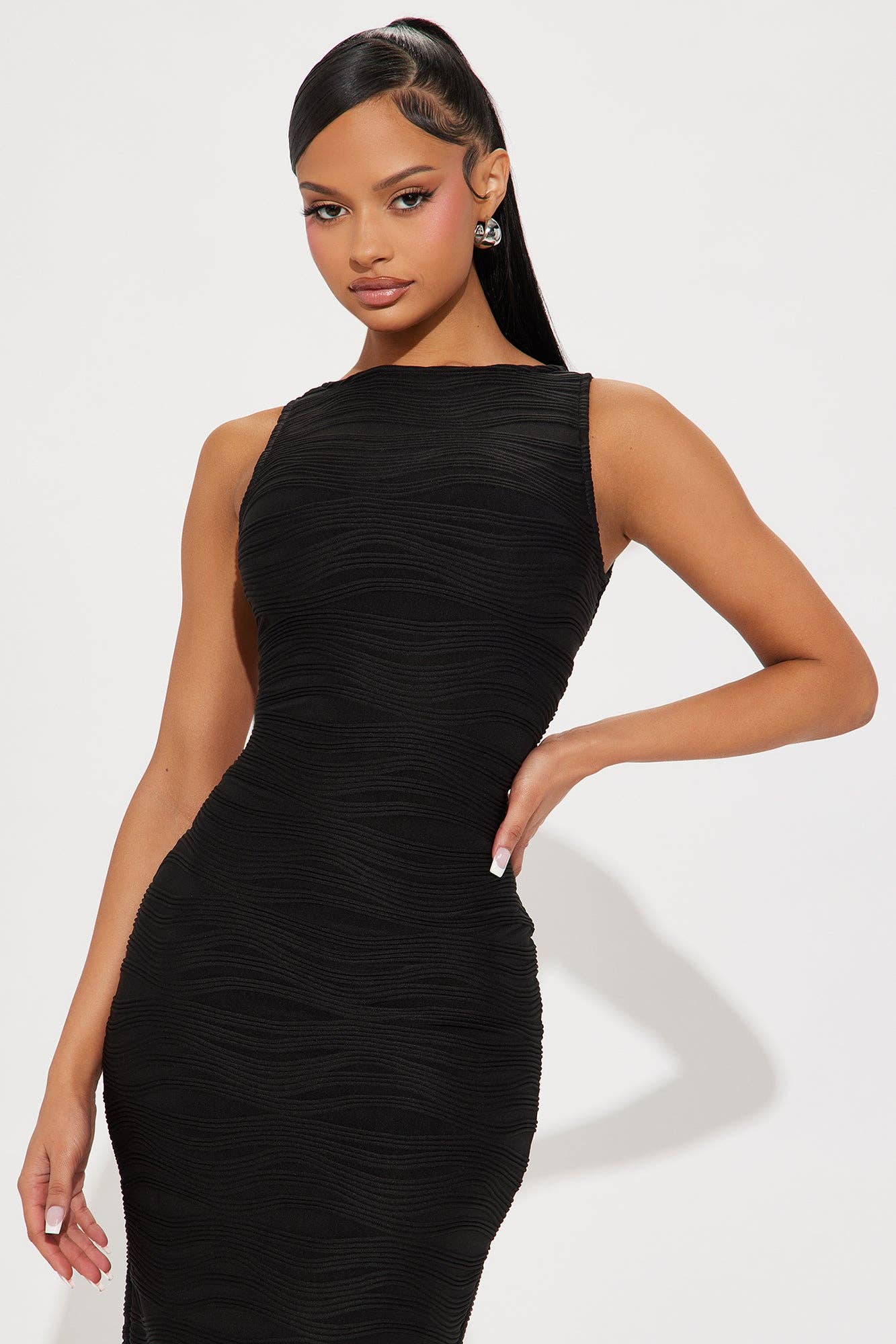 BACK CUTOUT GEOMETRIC SLEEVELESS DRESS