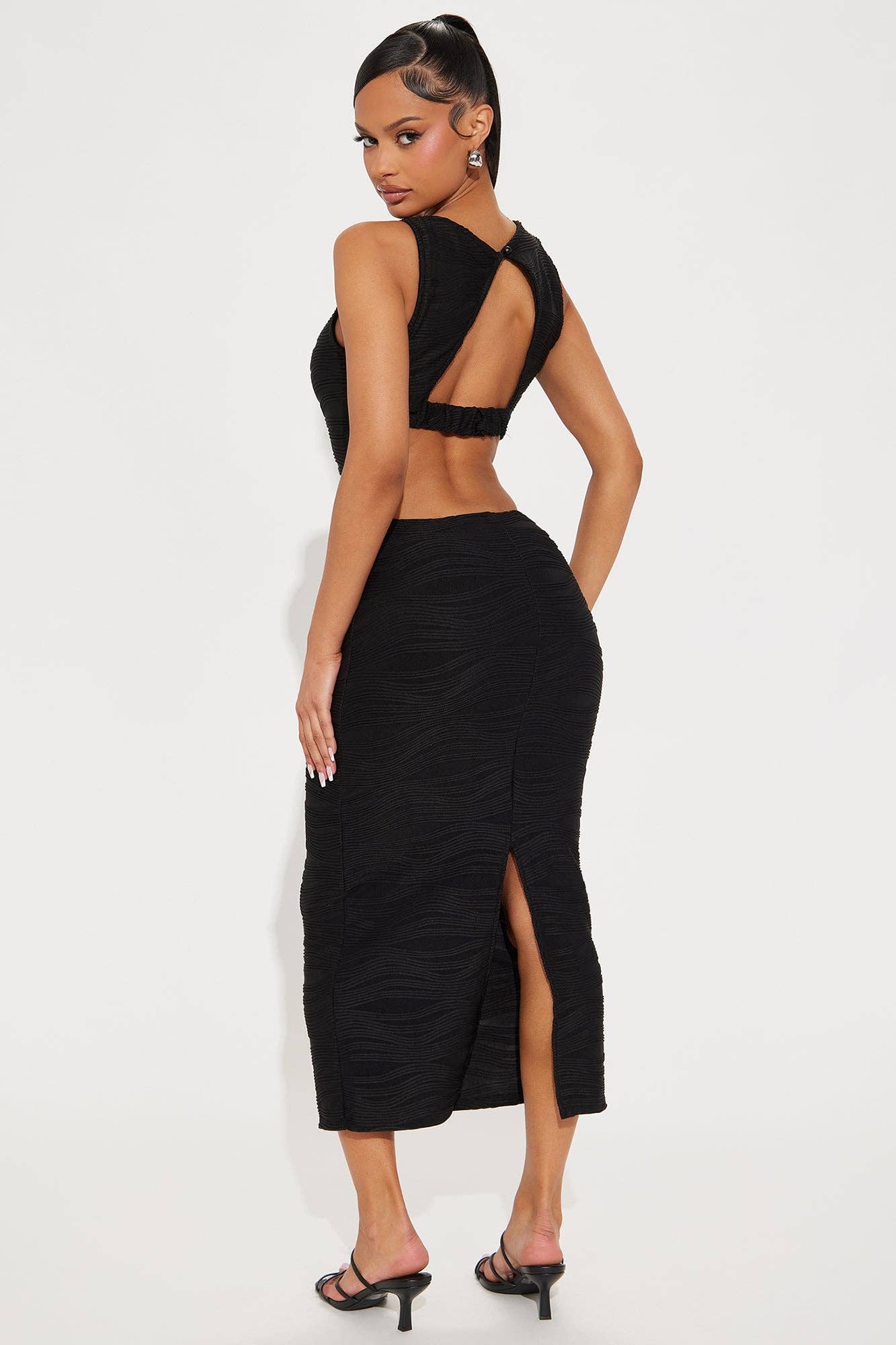 BACK CUTOUT GEOMETRIC SLEEVELESS DRESS